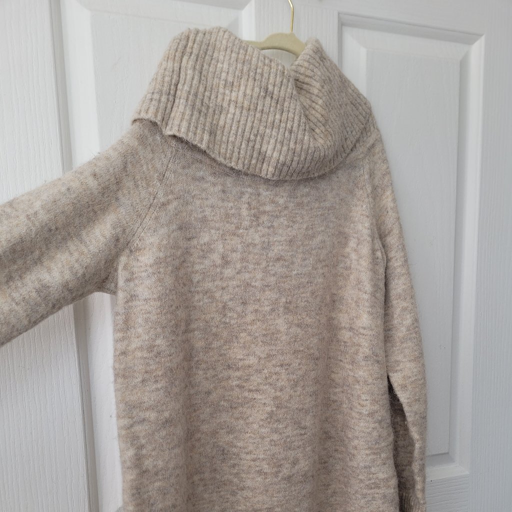 Wilfredfree Cowl/Off Shoulder Sweater